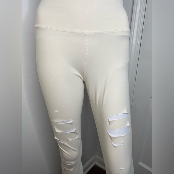 ALO Warrior High Waisted Ripped Leggings Pictured AS IS - Picture 3 of 13